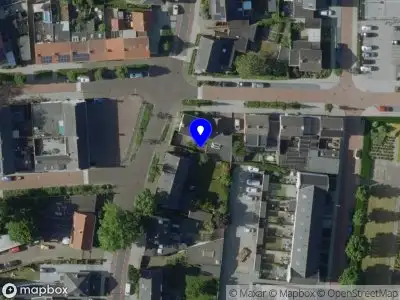 Ambulance met grote spoed naar de Doctor Nolensstraat in Weert