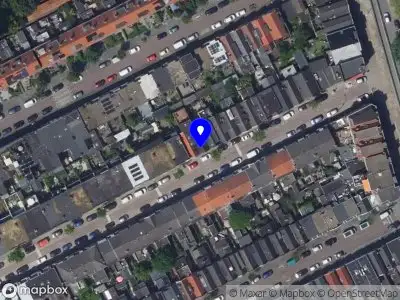 Ambulance met grote spoed naar de Vondelstraat in Dordrecht