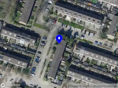 Ambulance met grote spoed naar de Vleet in Hoogvliet Rotterdam