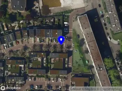 Ambulance met grote spoed naar de Pieter de Voisstraat in 's-Gravenhage