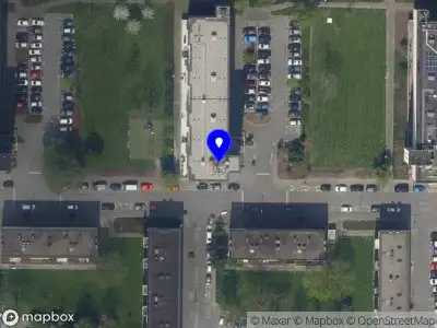 Ambulance met grote spoed naar de Cornelis Heinricksestraat in Rotterdam