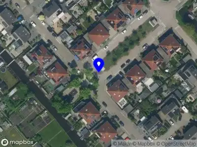 Ambulance met grote spoed naar de Pastoor Peeperkornstraat in Assendelft