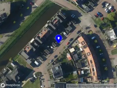 Ambulance met grote spoed naar de Middeloo in Obdam