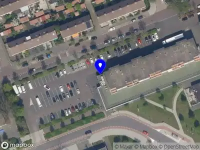 Ambulance met grote spoed naar de Kraanvogellaan in Vlaardingen
