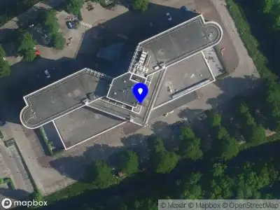 Ambulance met grote spoed naar de Planeetbaan in Hoofddorp