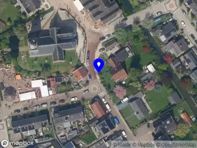 Ambulance met gepaste spoed naar de Kerklaan in Streefkerk