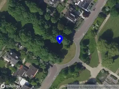 Ambulance met gepaste spoed naar de Wantijplantsoen in Dordrecht