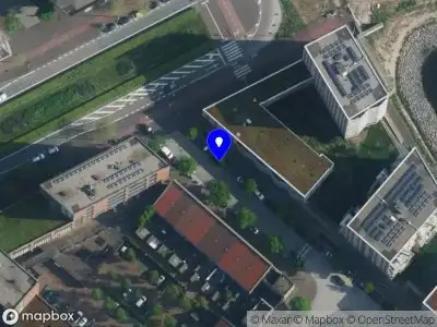 Ambulance met grote spoed naar de Marius Meijboomstraat in Amsterdam