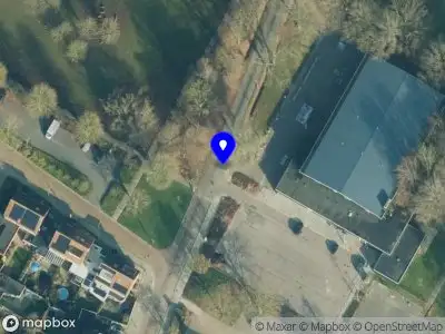 Politie naar de Hunenborg in Hengelo vanwege aanrijding met letsel