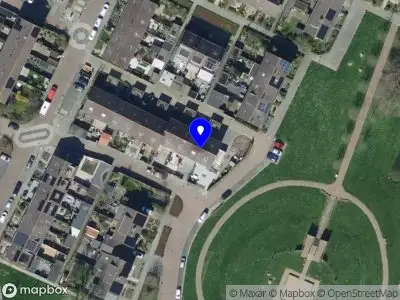 Ambulance met grote spoed naar de Vierschaarpad in Heenvliet