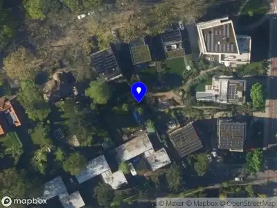 Brandweer met grote spoed naar de Koningin Wilhelminalaan in Amersfoort vanwege voertuigbrand