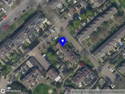 Ambulance met grote spoed naar de Plataan in Krimpen aan den IJssel