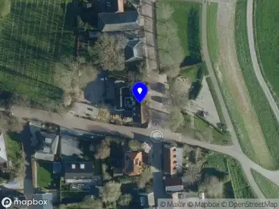 112 melding Politie naar de Waaldijk in Rossum vanwege aanrijding met letsel