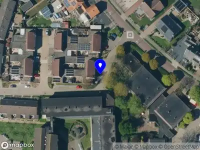 Brandweer met gepaste spoed naar de Lindenhoflaan in Ochten vanwege reanimatie