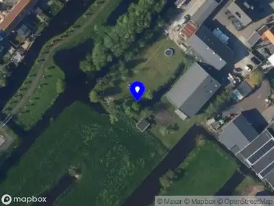 Brandweer met gepaste spoed naar de Dorpsstraat in Zegveld vanwege afhijsen patient
