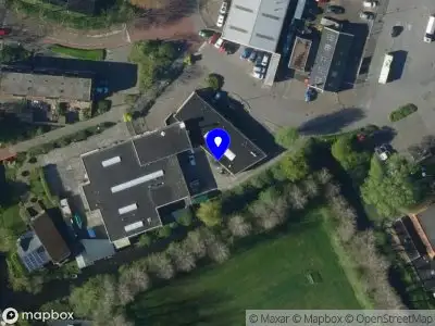Ambulance met grote spoed naar de De Hertog in Koedijk