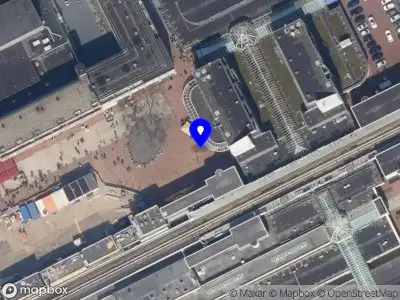 Ambulance met gepaste spoed naar de Stadsplein in Capelle aan den IJssel