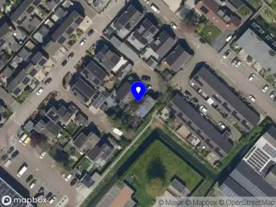 Ambulance met grote spoed naar de Raadhuisstraat in Leerbroek