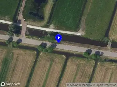 Politie naar de Heiweg in Oud-Alblas vanwege stormschade