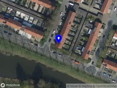 Brandweer met gepaste spoed naar de Middelkerkestraat in Breda vanwege stormschade