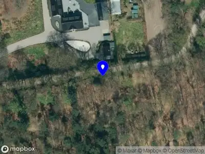 Brandweer met gepaste spoed naar de Beukenlaan in Lunteren vanwege stormschade