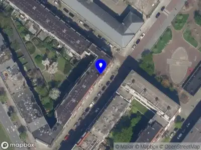 Ambulance met gepaste spoed naar de Vlaggemanstraat in Rotterdam