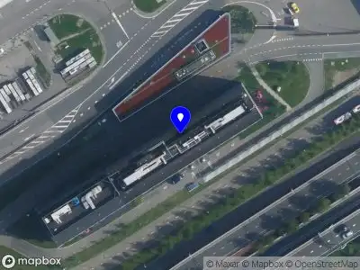 Brandweer met gepaste spoed naar de Jan Plezierweg in Schiphol vanwege stormschade