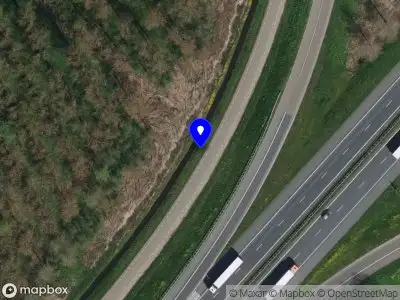 Brandweer met gepaste spoed naar de Lapdijk in Moerdijk vanwege stormschade