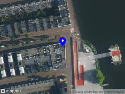 112 melding Politie met grote spoed naar de P.E. Tegelbergplein in Amsterdam vanwege ongeval met letsel