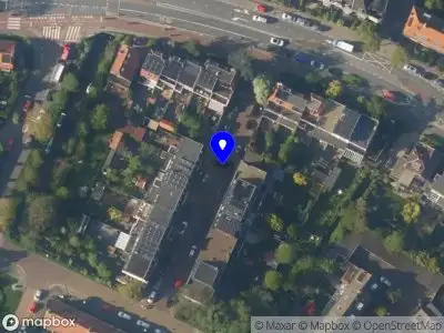 Ambulance met gepaste spoed naar de Meerburgerstraat in Leiden