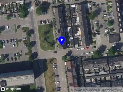 Ambulance met grote spoed naar de Rembrandtlaan in Alblasserdam