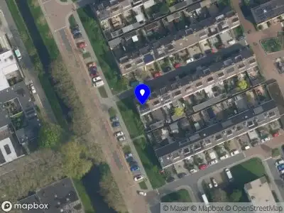 Ambulance met grote spoed naar de Magnolialaan in Pijnacker