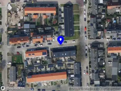 Brandweer met grote spoed naar de Van Gaesbeekstraat in Westmaas vanwege waarnemen gaslucht