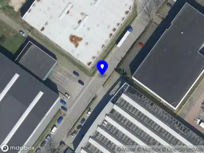 Brandweer en politie met grote spoed naar de Metaalstraat in Dongen vanwege waarnemen gaslucht