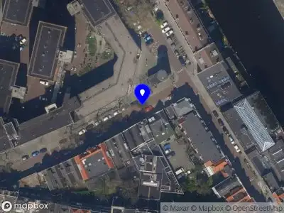 Ambulance met grote spoed naar de Noordschans in Rotterdam