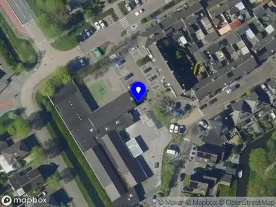 Ambulance met grote spoed naar de Zandbergen in Medemblik