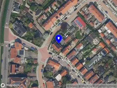 Ambulance met grote spoed naar de Kortlandstraat in Krimpen aan den IJssel