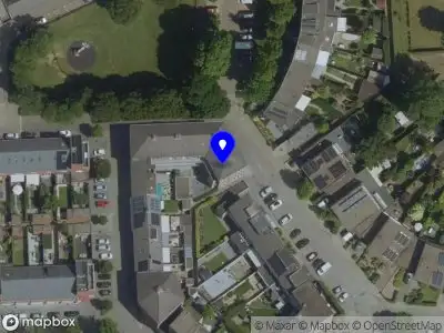 Brandweer en politie met grote spoed naar de Tubantenstraat in Maastricht vanwege waarnemen gaslucht