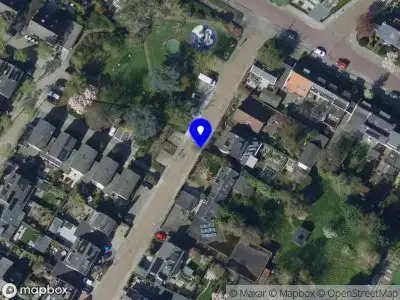 Ambulance met grote spoed naar de Prinses Margrietstraat in Zwijndrecht