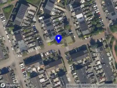 Ambulance met grote spoed naar de Berkendreef in Vlaardingen