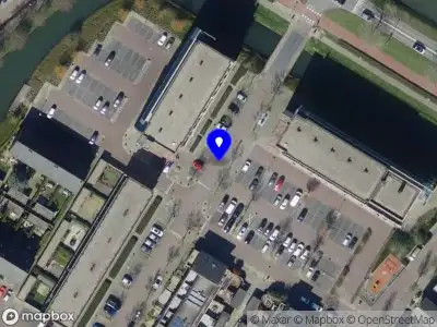 Ambulance met gepaste spoed naar de Onyxlaan in Rhoon