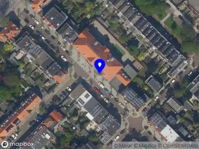 Ambulance met grote spoed naar de Nassaulaan in Schiedam