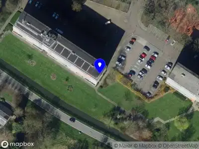 Ambulance met grote spoed naar de Kloosplantsoen in Ridderkerk