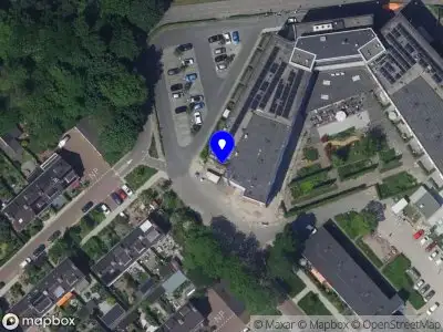 Ambulance met grote spoed naar de Vreedonklaan in Dordrecht