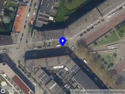 Ambulance met grote spoed naar de Haspelsstraat in Rotterdam