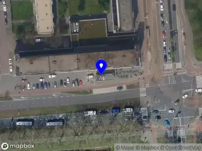 Ambulance met gepaste spoed naar de Spinozaweg in Rotterdam