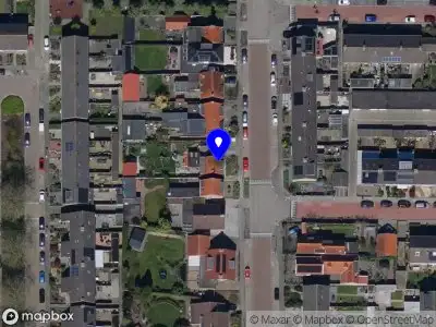 Brandweer met grote spoed naar de Oudlandsestraat in Steenbergen vanwege gebouwbrand