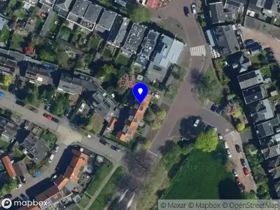 Brandweer met grote spoed naar de Burgemeester des Tombeweg in Abcoude vanwege voertuigbrand