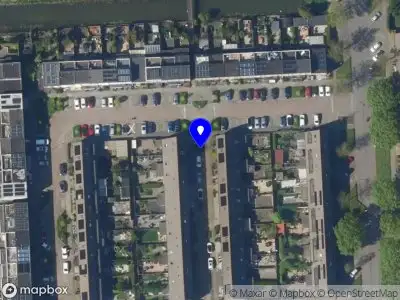 Ambulance met grote spoed naar de Garnierruimte in Zoetermeer