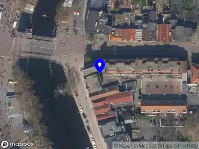 Politie naar de Oosthavenplaats in Vlaardingen vanwege steekincident